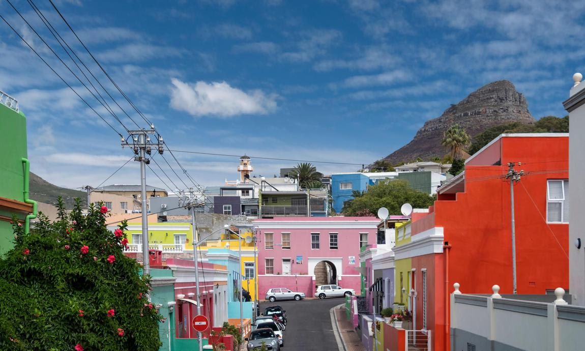 The Multi Coloured Houses of Bo Kaap with Lions Head Mountain behind, Cape Town, Western Cape, South Africa