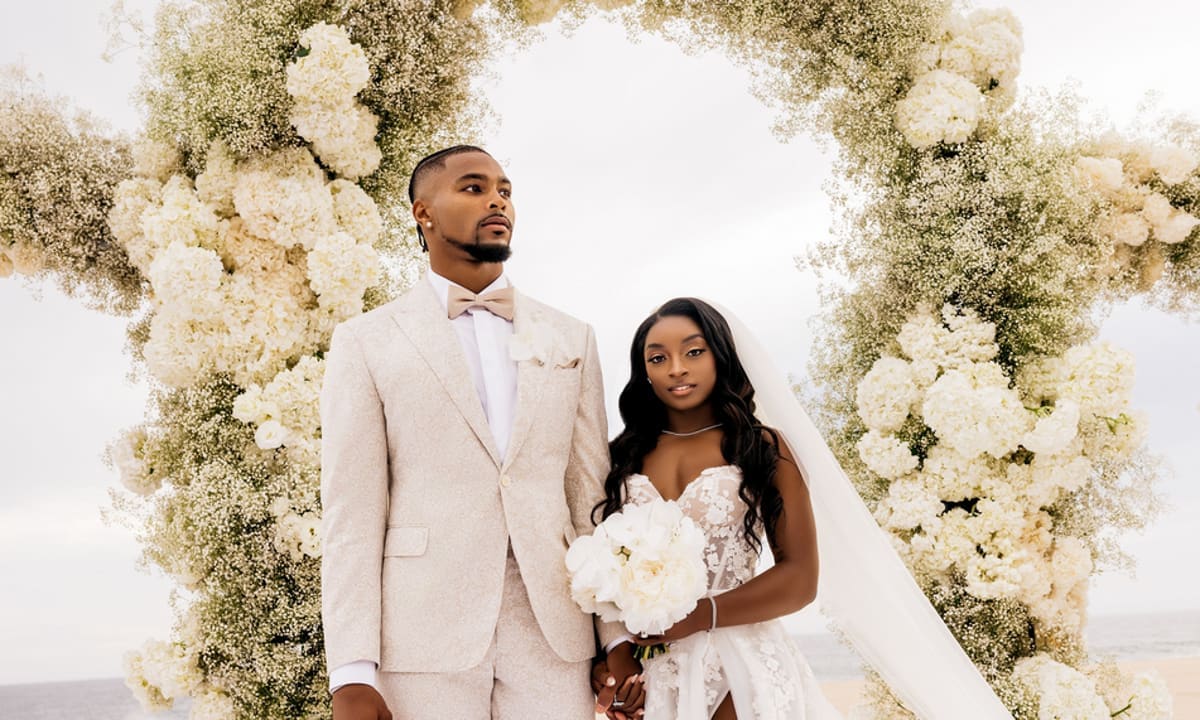 Simone Biles and Jonathan Owens