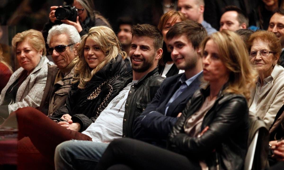 Shakira and Pique Attend Pique's Father Book Presentation