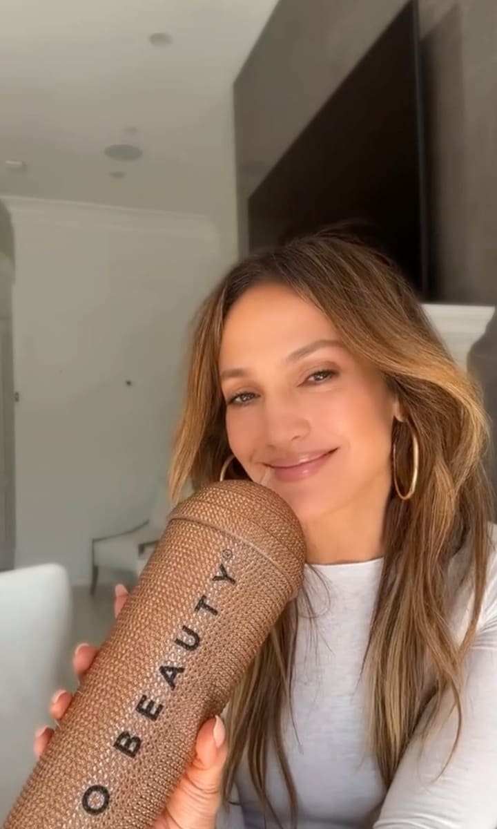 Jennifer Lopez’s TikTok fresh Pumpkin Spice makeup look is a Thanksgiving must