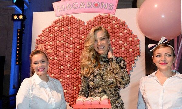 Model Petra Nemcova's LFW was made even sweeter with macaroons at The Naked Heart Foundation's Fabulous Fund Fair.
<br>
Photo: Getty Images for The Naked Heart Foundation