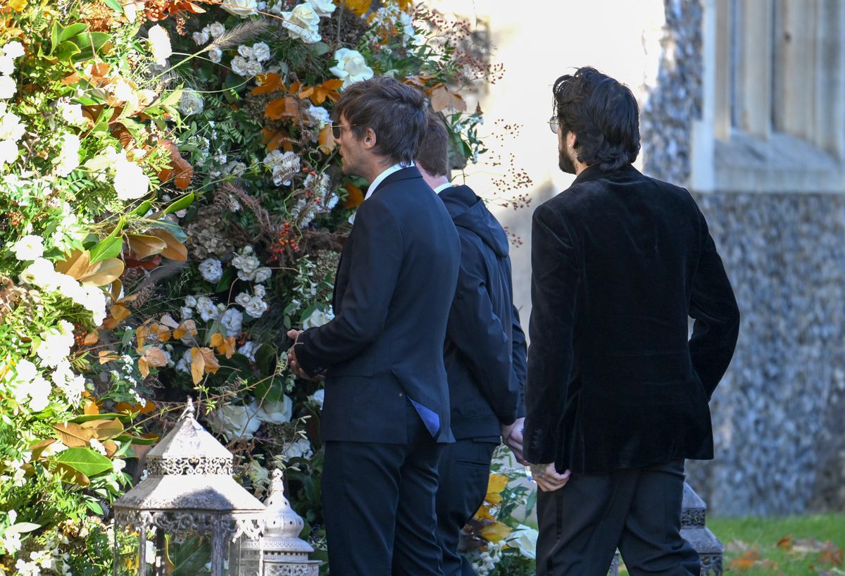 AMERSHAM, ENGLAND - NOVEMBER 20: Louis Tomlinson and Zayn Malik (R) attend the funeral for singer Liam Payne, former member of One Direction, on November 20, 2024 in Amersham, England. Former One Direction star Liam Payne's private funeral in Amersham has been widely anticipated to draw celebrities and fans alike, wishing to pay their final respects. The singer died after falling from a hotel balcony in Buenos Aires on October 16. (Photo by Karwai Tang/WireImage)