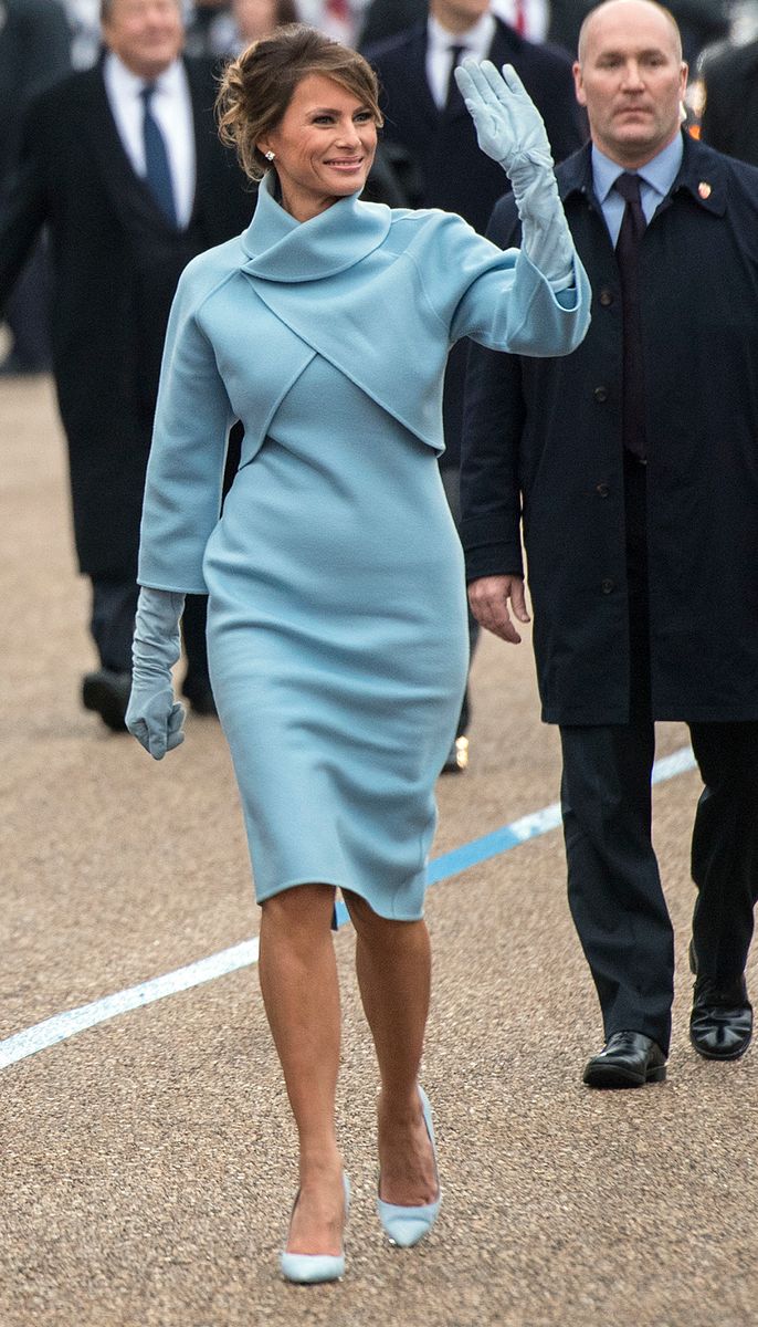 First lady Melania Trump waves to supporters in the inaugural parade 