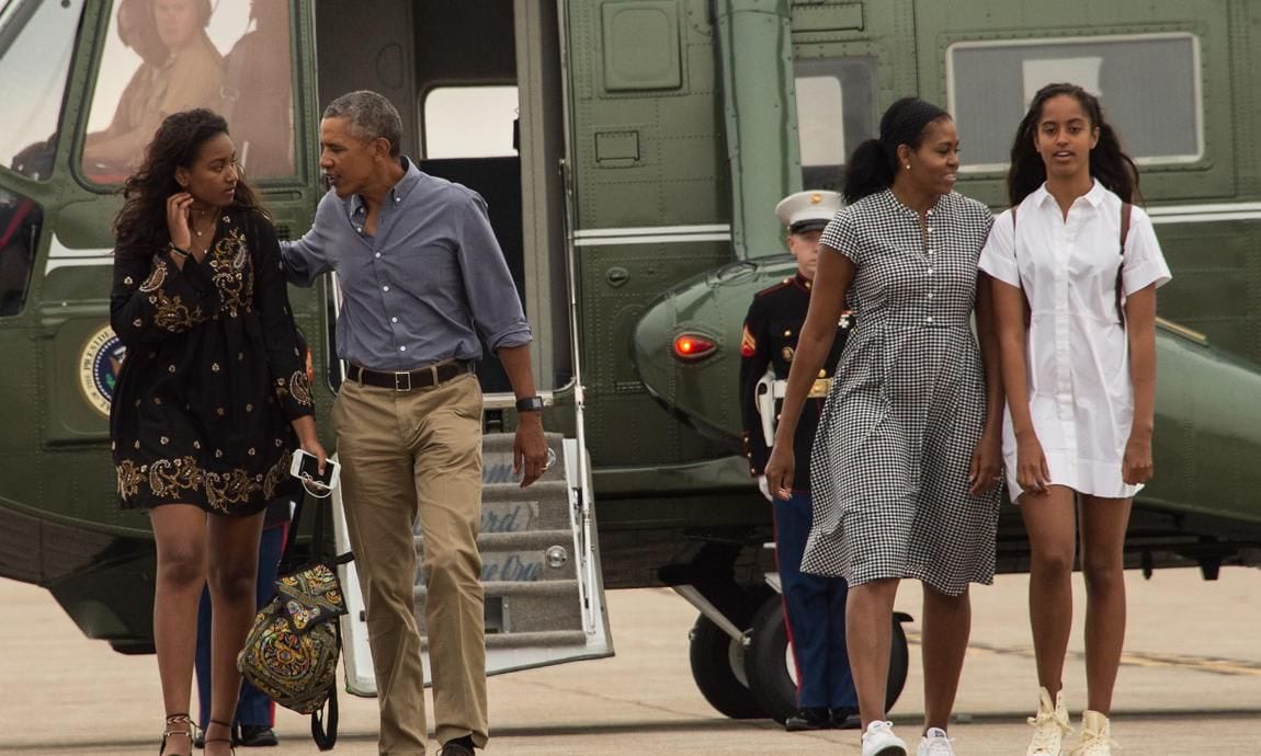 Michelle and Barack Obama daughters