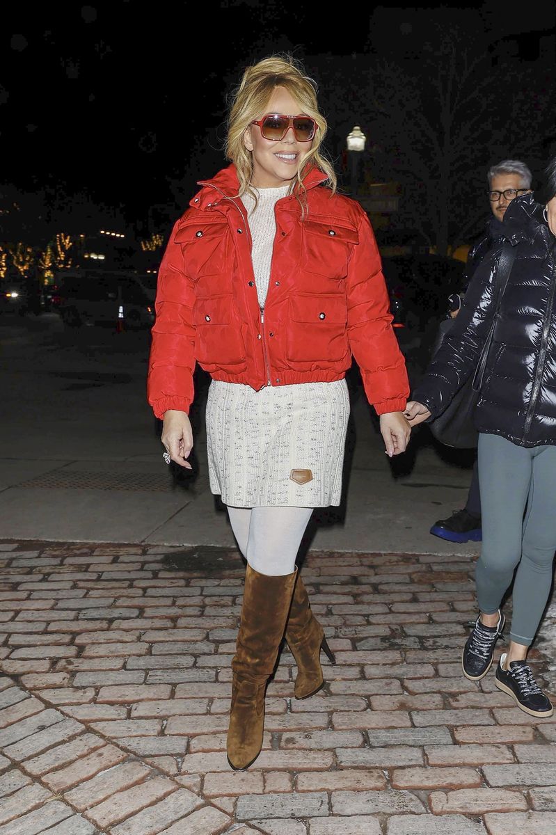 Mariah Carey was spotted in Aspen heading to dinner after a luxurious shopping trip at Ralph Lauren. 