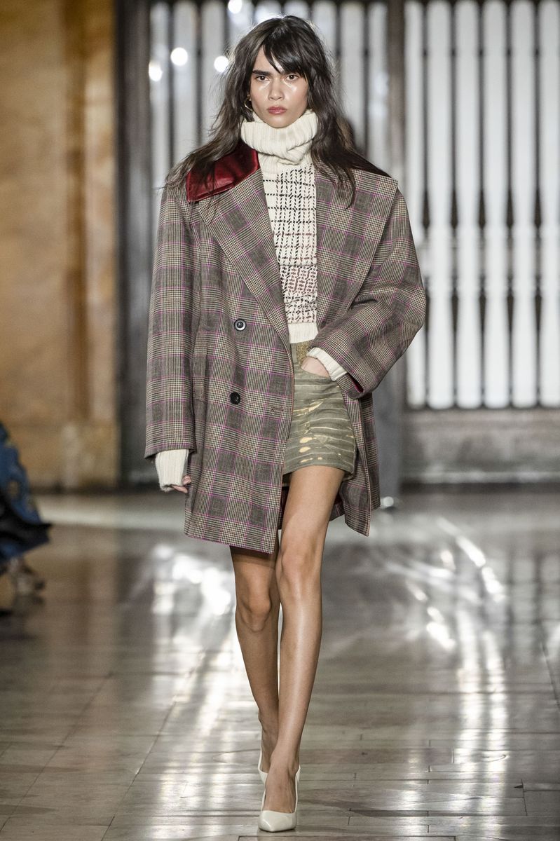 A model walks the runway during the Prabal Gurung Ready to Wear Fall/Winter 2025-2026 fashion show as part of the New York Fashion 