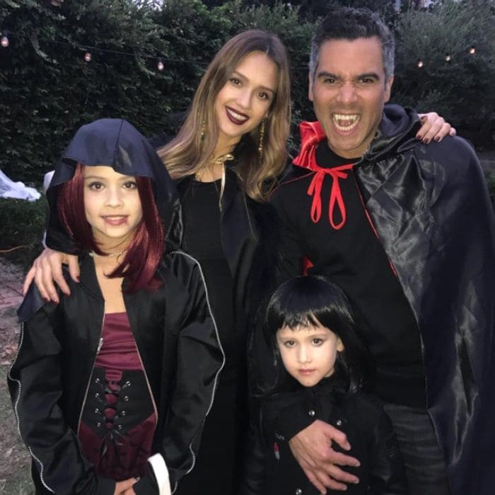 Jessica Alba, Cash Warren and their daughters Honor and Haven turned into vampires on Halloween night. The soon-to-be family of five were sure to be a fright trick-or-treating in their neighborhood.
Photo: Instagram/@jessicaalba