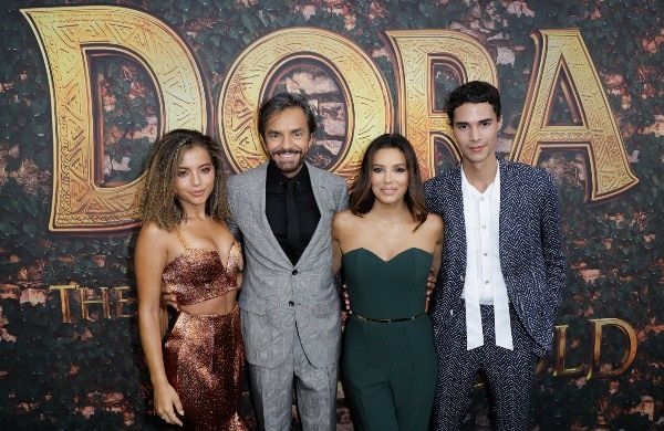 Eugenio Derbez with cast of Dora movie