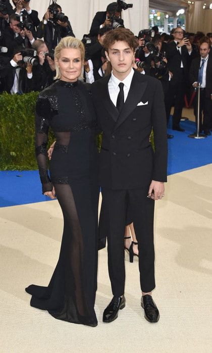 Yolanda and Anwar Hadid
Photo: John Shearer/Getty Images