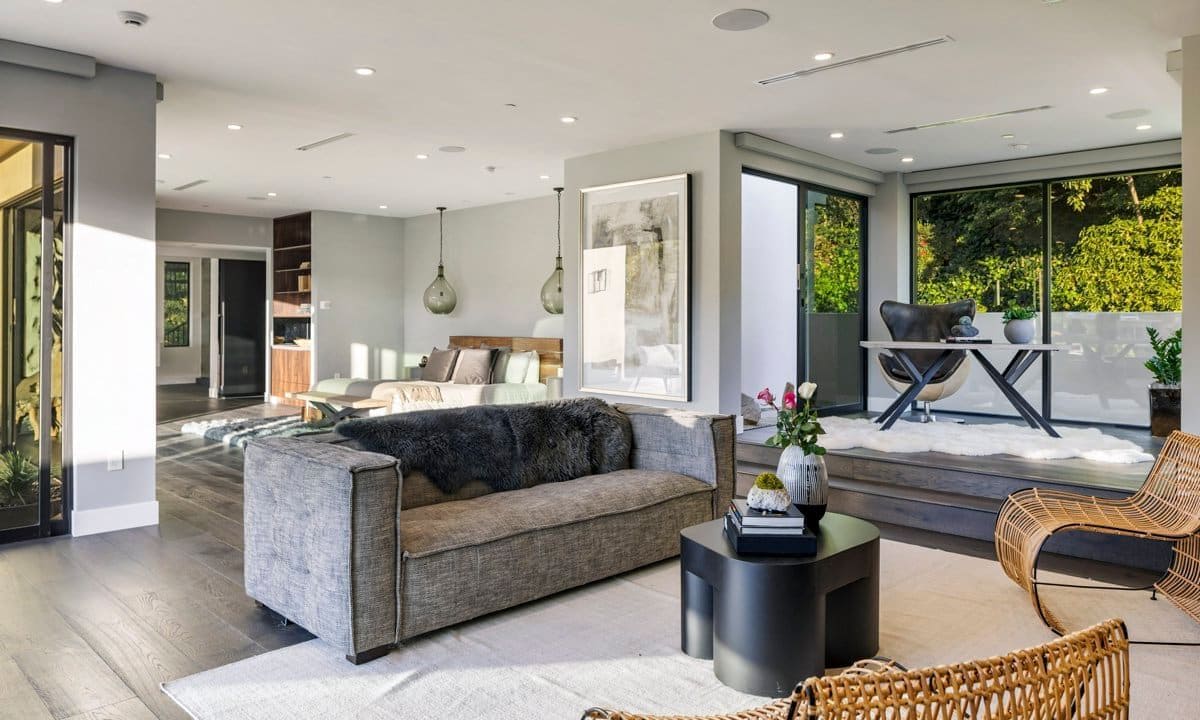 The bedroom suite in Brooklyn Beckham's bedroom