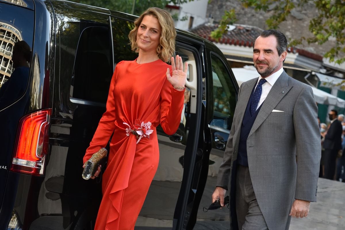 Princess Tatiana (L) and Prince Nikolaos (R) arrive at the Metropolitan Cathedral of Athens for the wedding of Prince Philippos with Nina Flohr. (Photo by Nicolas Koutsokostas/NurPhoto via Getty Images)