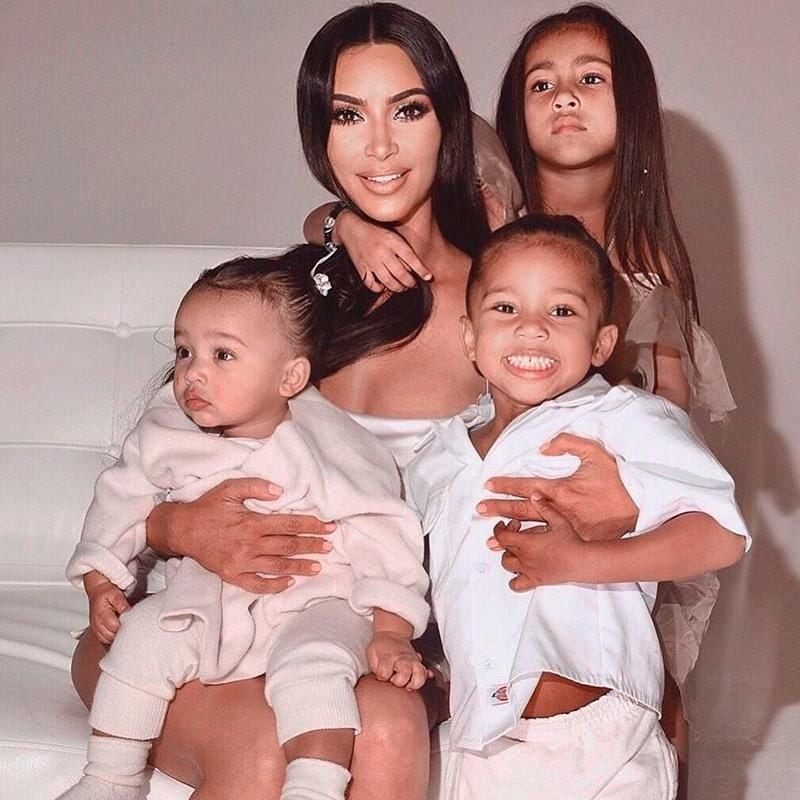 Kim Kardashian y sus hijos