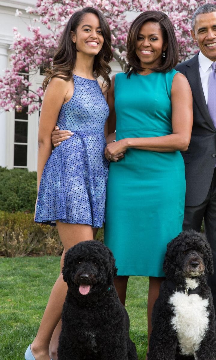 Michelle Obama, Sasha Obama, Malia Obama, Barack Obama easter photo