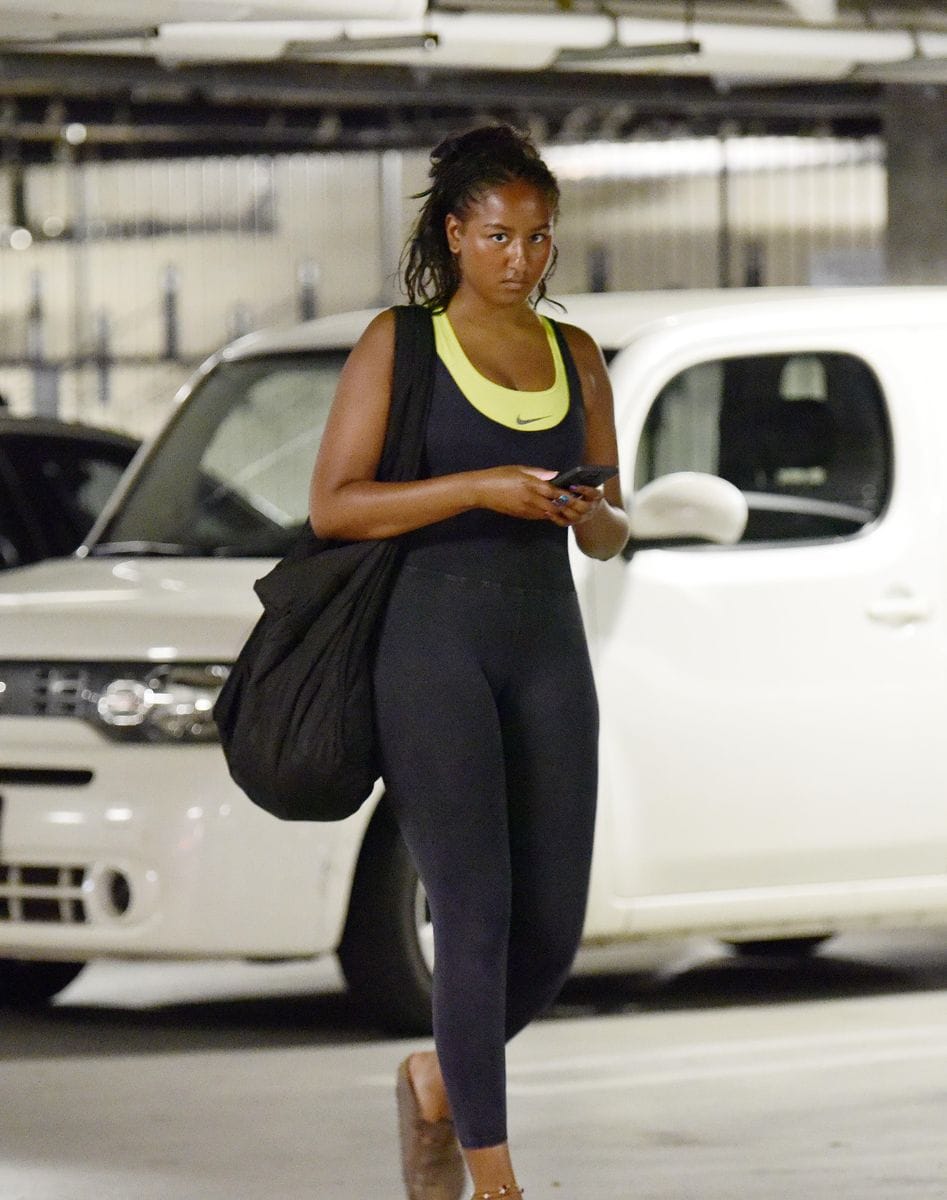 Sasha Obama shows off her fit figure while leaving a gym in Los Angeles. 