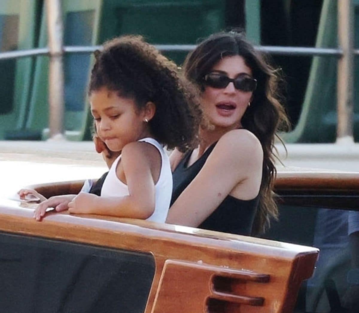  Kylie Jenner with her children Stormi and Aire take a water taxi ride along the famous Grand Canal.