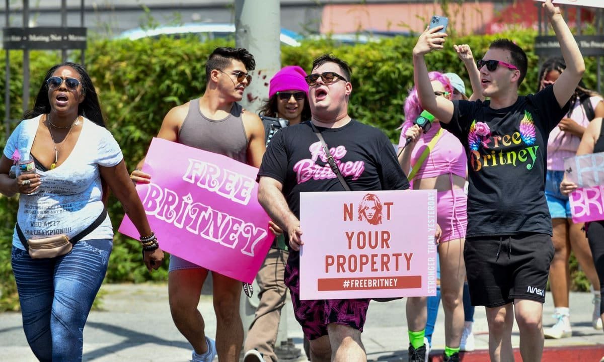 #FreeBritney March In West Hollywood, CA