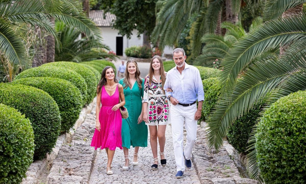 Queen Letizia, King Felipe, Princess Leonor and Infanta Sofia visited the Jardines de Alfabia on July 31