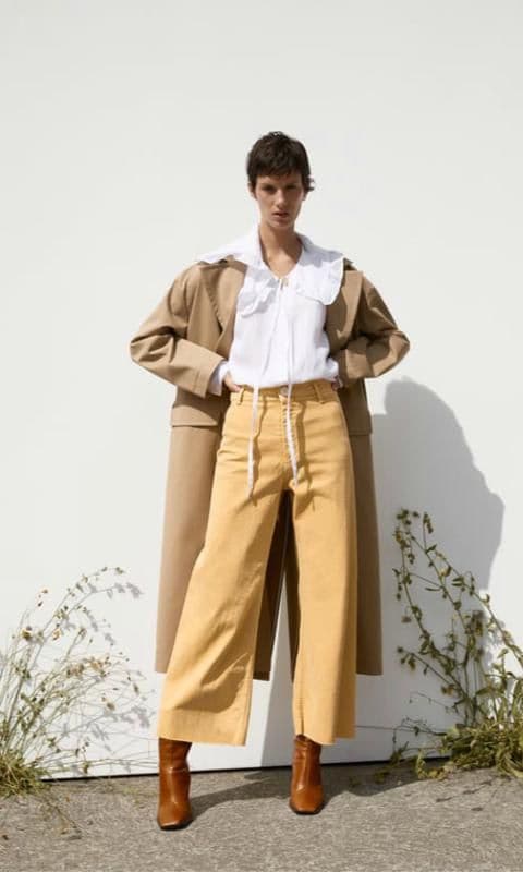 Jean mostaza tipo culotte de Zara