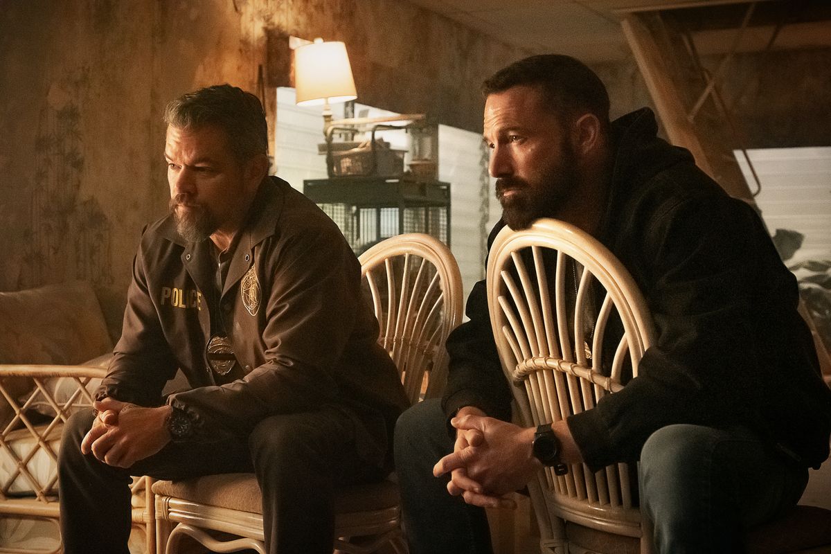 RIP. (L to R) Matt Damon as Lieutenant Dane Dumars and Ben Affleck as Det Sergeant JD Byrne in RIP. Cr. Claire Folger/Netflix Â© 2024. 