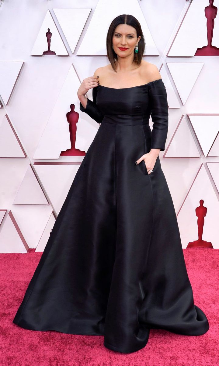 Laura Pausini Oscars style