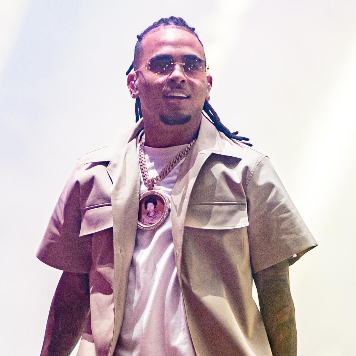 Ozuna Performs In Milan