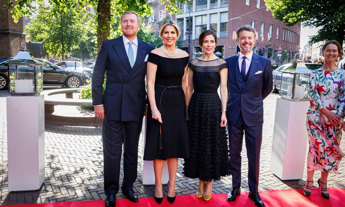 King Willem Alexander's mother also abdicated the throne in favor of her firstborn