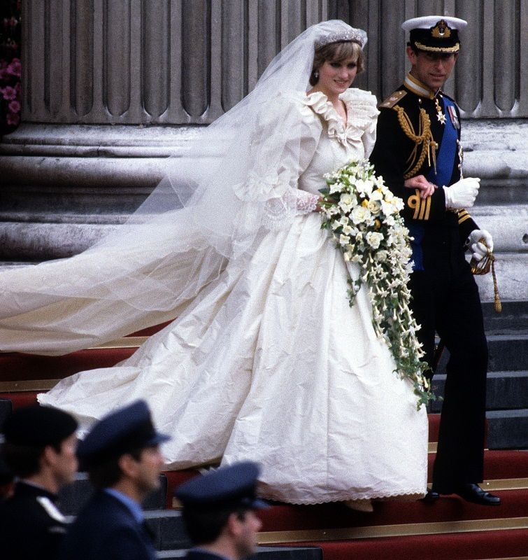 Diana of Wales and her wedding dress