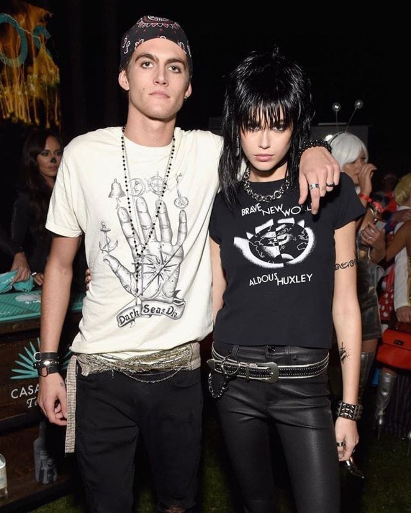 Kaia Gerber as Joan Jett costume