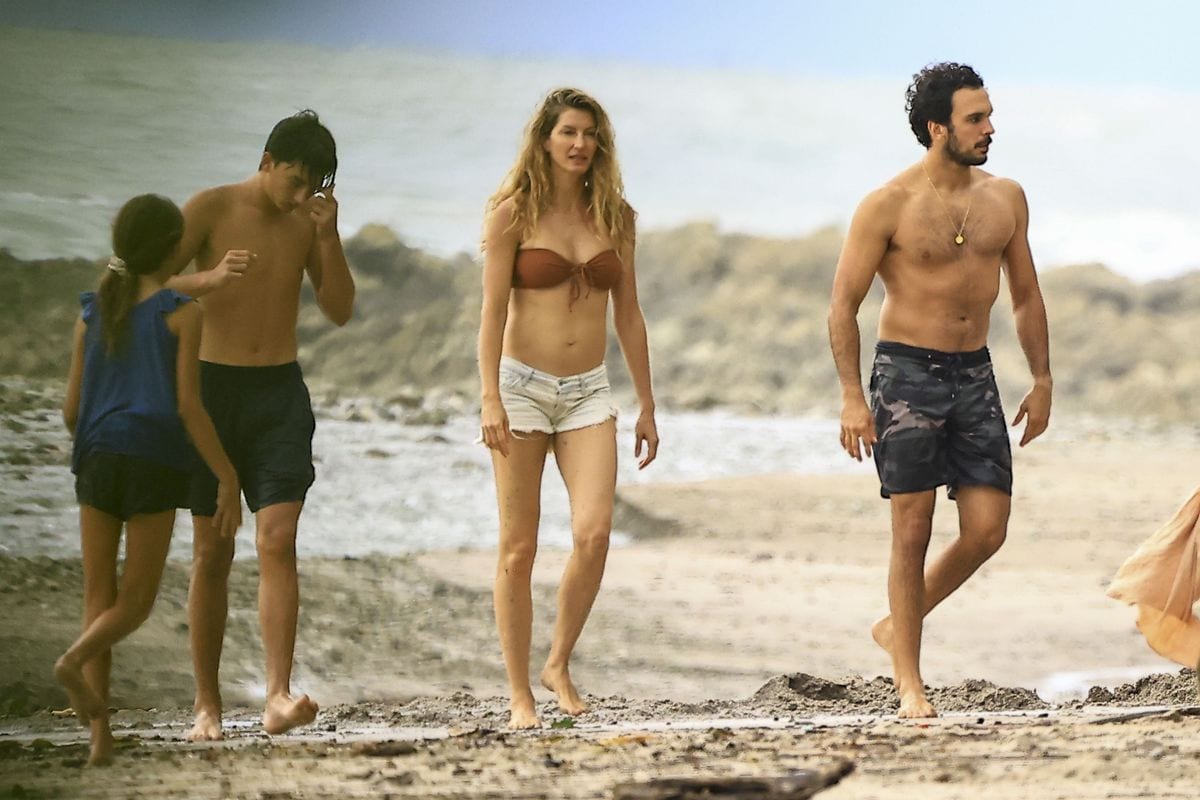 Gisele and Joaquim spent quality time on the beach in Costa Rica with her children she shares with Tom Brady