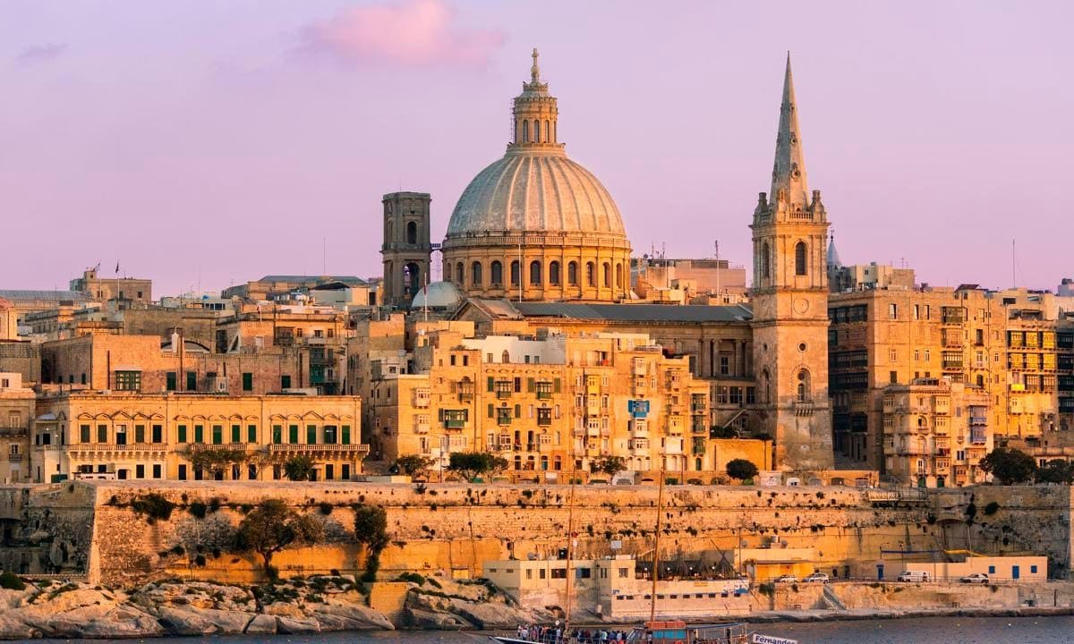 Malta, Valletta at dusk