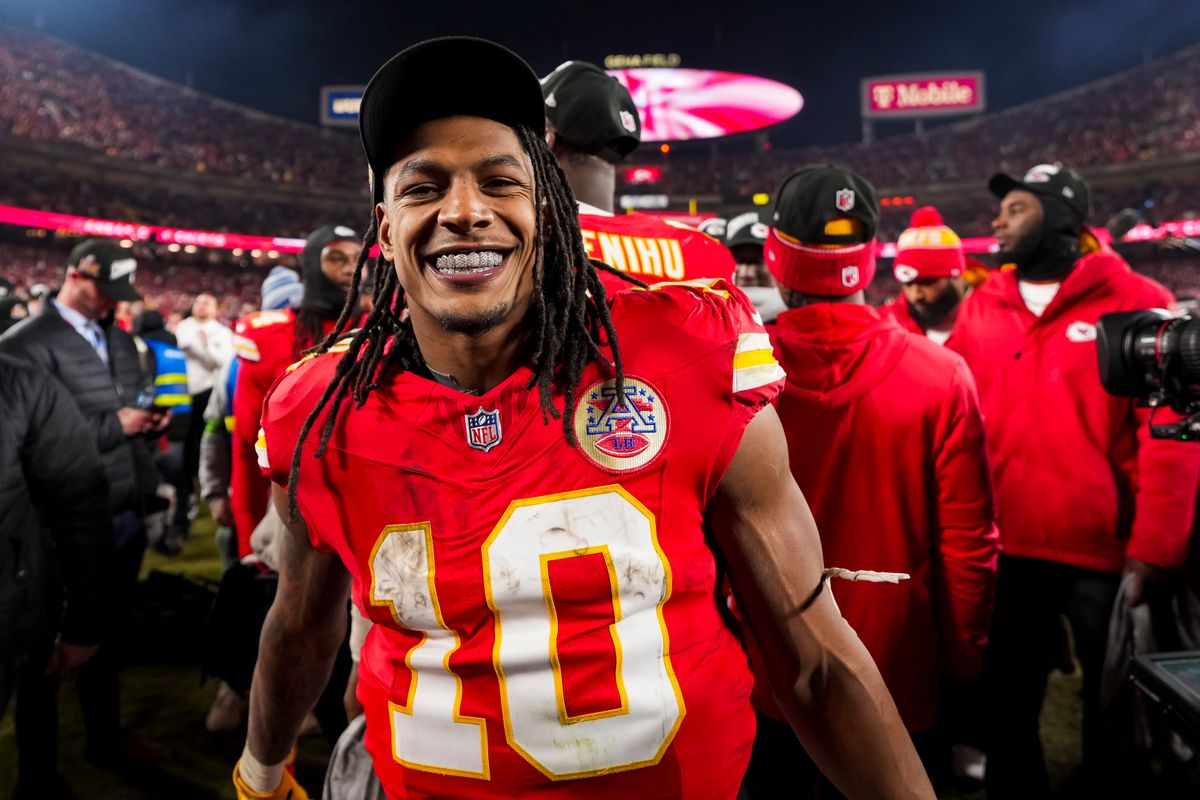 KANSAS CITY, MISSOURI - JANUARY 26: Running back Isiah Pacheco #10 of the Kansas City Chiefs celebrates after the AFC Championship game against the Buffalo Bills, at GEHA Field at Arrowhead Stadium on January 26, 2025 in Kansas City, Missouri. (Photo by Todd Rosenberg/Getty Images)