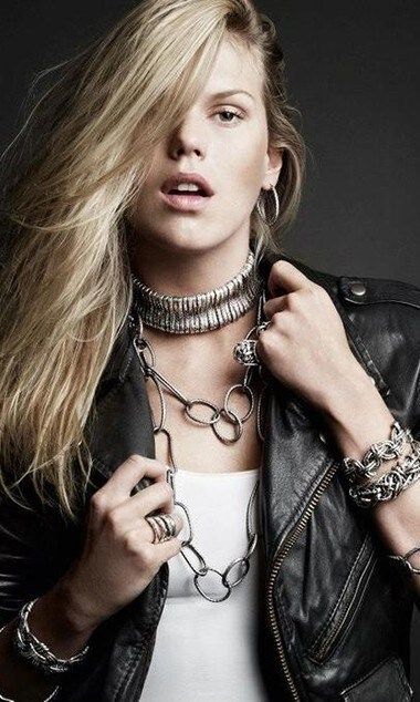 <a href="https://us.hellomagazine.com/tags/1/alexandra-richards/"><strong>Alexandra Richards</strong></a>
The daughter of Rolling Stone's guitarist <a href="https://us.hellomagazine.com/tags/1/keith-richards/"><strong>Keith Richards</strong></a> and Patti Hansen, Alexandra Richards, starred in a 2012 campaign for Bottega Veneta jewelry shot by Patrick Demarchelier.
<br>
Photo: Bottega Veneta