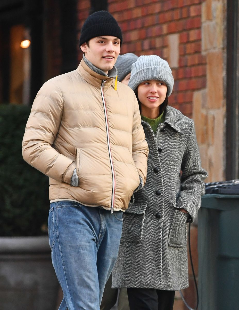 
Olivia Rodrigo and Louis Partridge are pictured during a rare sighting in New York City. The 21 year old pop star wore a grey beanie, tweed coat, black trousers, and white trainers. 