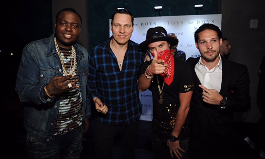 March 17: Making music! DJs Tiesto, Hardwell and Disclosure were joined by singer Sean Kingston and Alec Monopoly to celebrate the new edition of Toys for Boys Magazine on Thursday night at restaurant hotspot Komodo in Miami.
<br>
Photo: World Red Eye