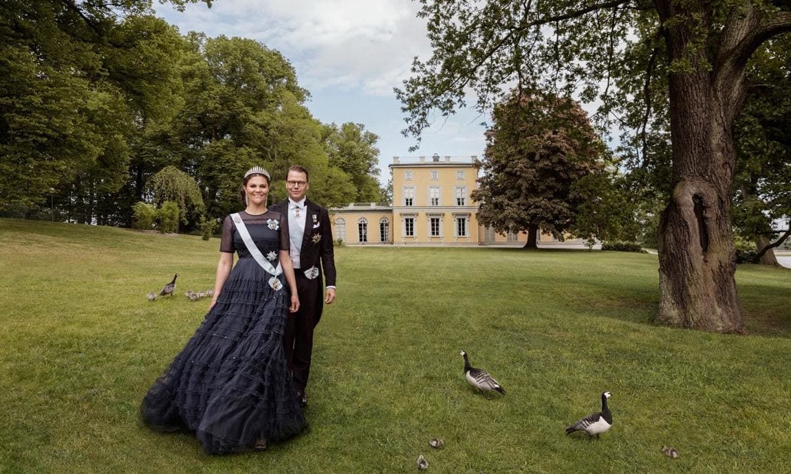 The future Queen looked regal in an H&M gown