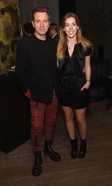 Clara accompanied her father during the <i>Miles Ahead</i> red carpet in NYC.
<br>
Photo: Getty Images