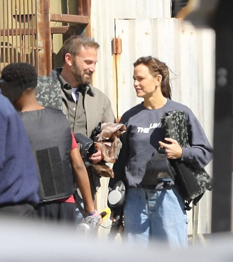 Affleck and Garner laughed and chatted as they prepared for their turn in the paintball range