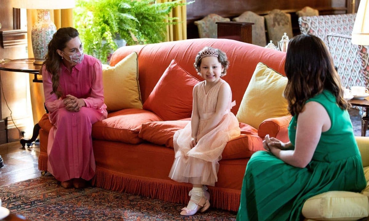 The Duchess of Cambridge kept her promise to Mila and wore a pink dress for their meeting on May 27