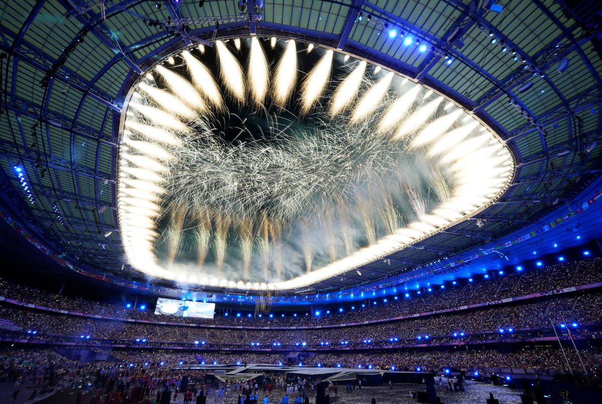 Fireworks at the Olympics closing ceremony