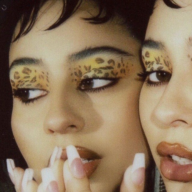 Alexa Demie rocks cheetah print makeup on her eyes