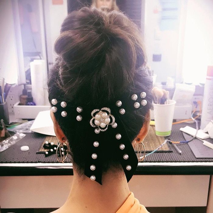 Roselyn Sanchez hair accessory