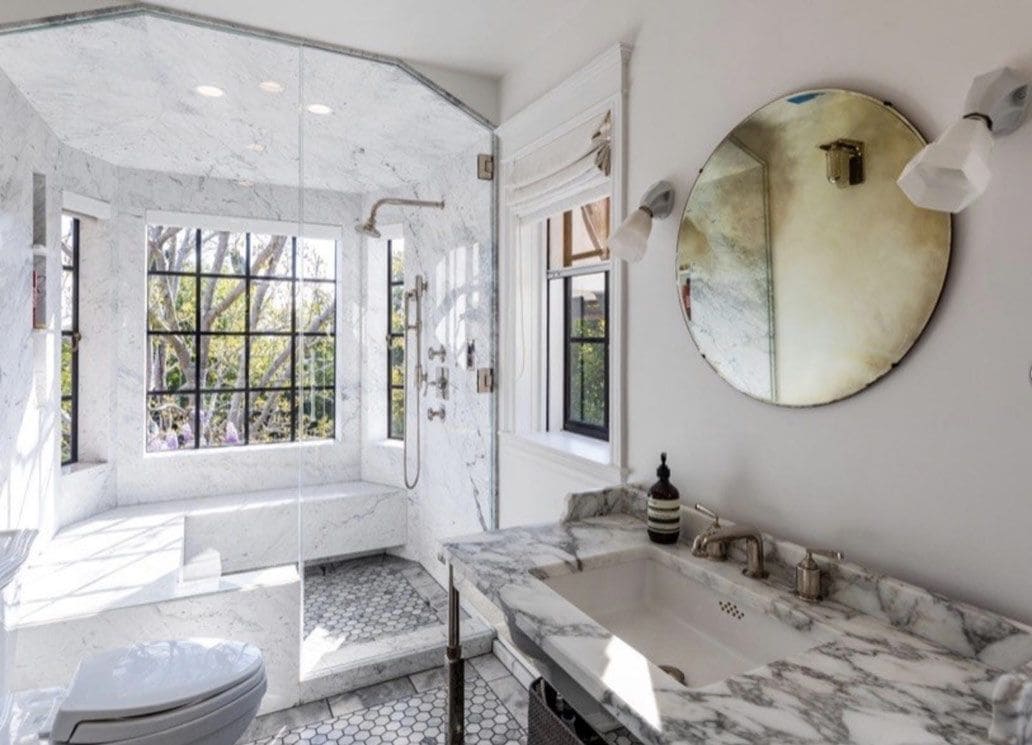 Ellen Degeneres home bathroom