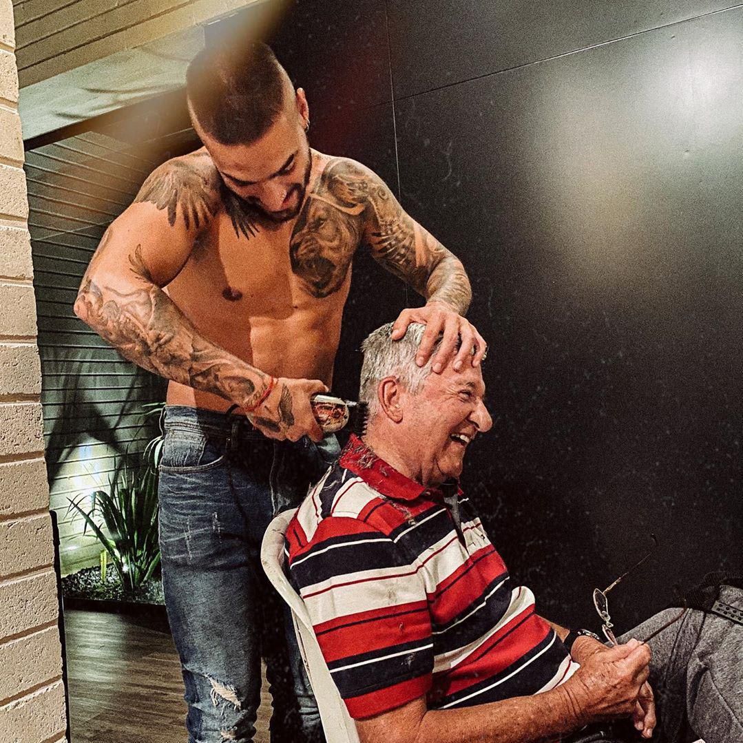 Maluma, grandfather quarantine haircut