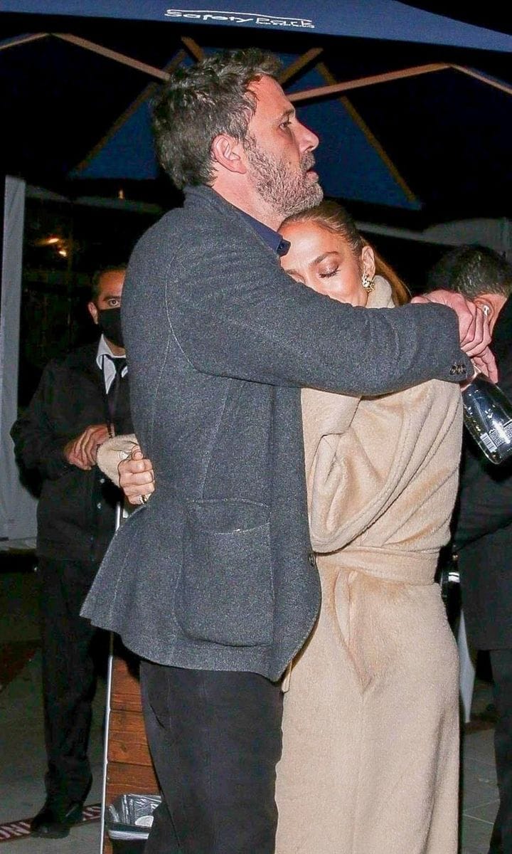 Jennifer Lopez and Ben Affleck aren't too shy to flaunt their love for the world. The two lovebirds couldn't keep their hands to themselves as JLO held on tight to Ben while waiting outside. They spent the evening enjoying a romantic dinner date at Spagos Restaurant in Beverly Hills.