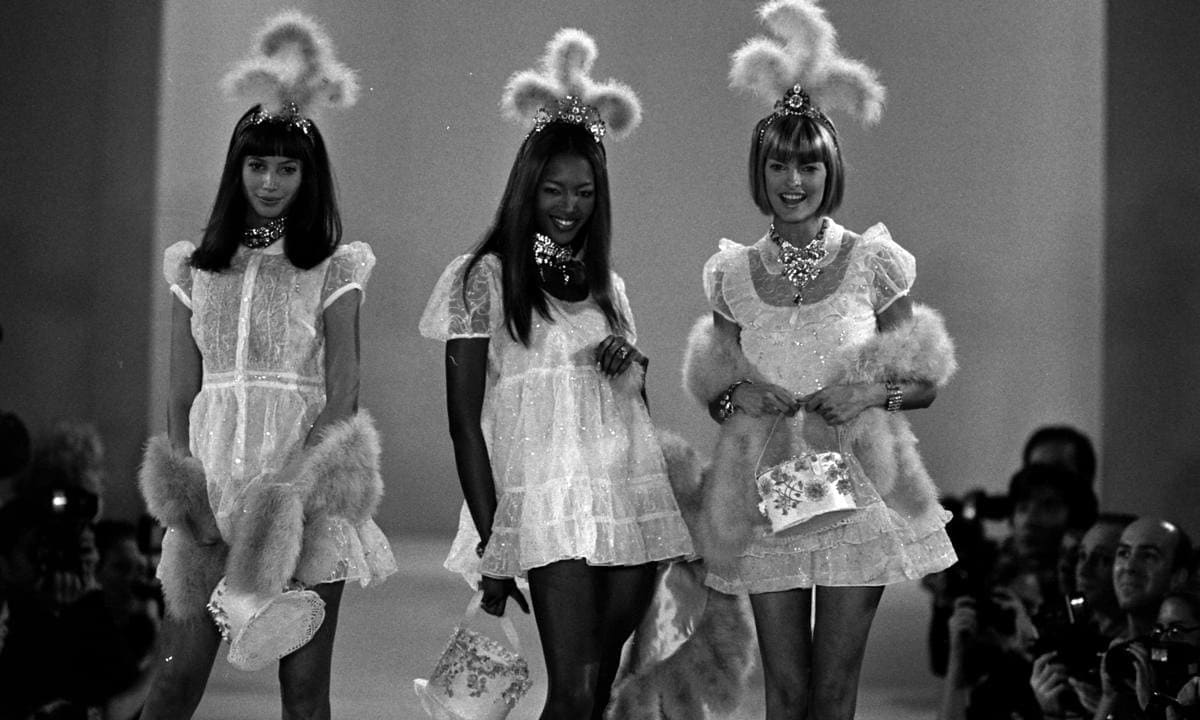 Anna Sui Spring 1994 Ready to Wear Runway Show