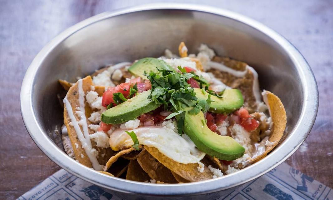 Chilaquiles con huevos by Coyo Taco