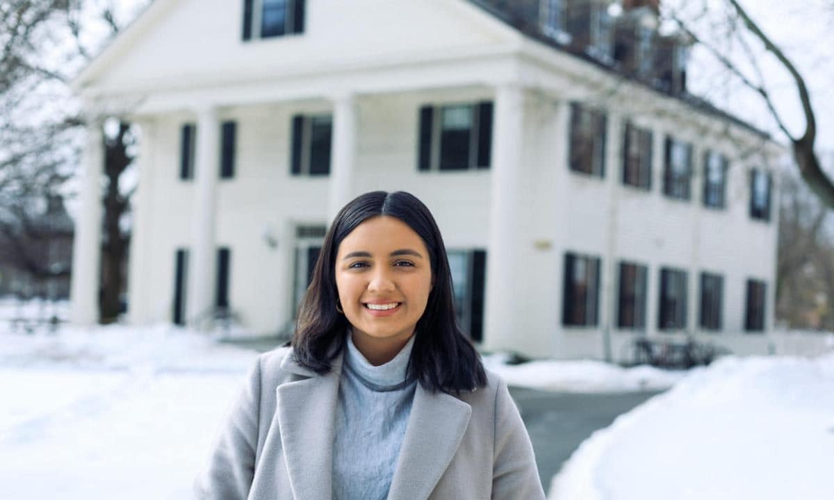 Priscila Coronado makes history as the first Latina president of Harvard Law Review