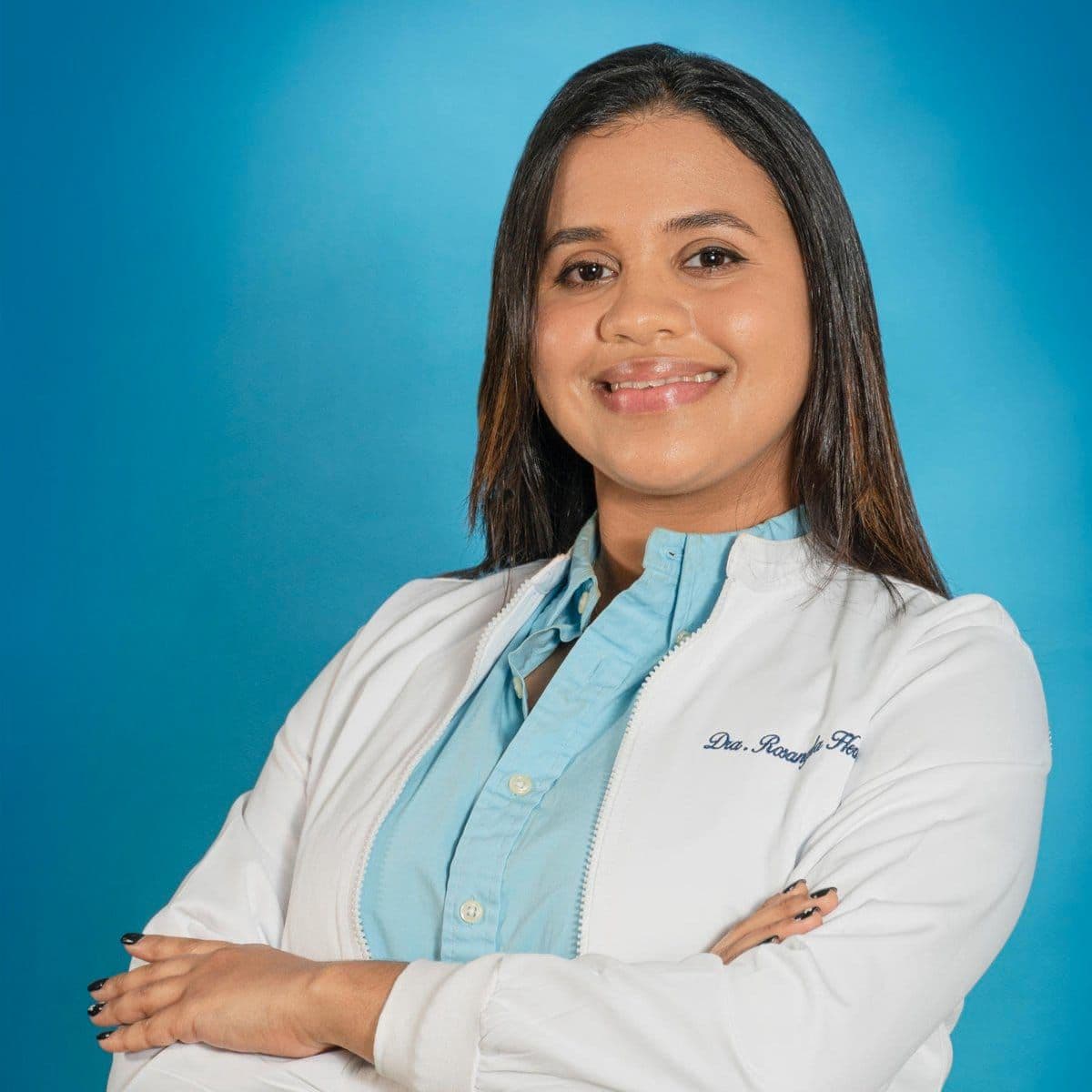 veterinarian Rosangela Hernandez