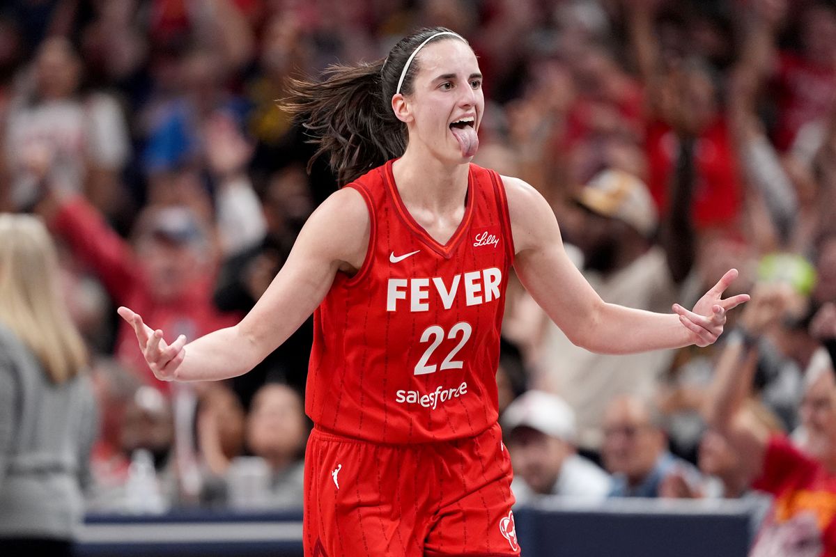 Caitlin Clark playing for the Indiana Fever