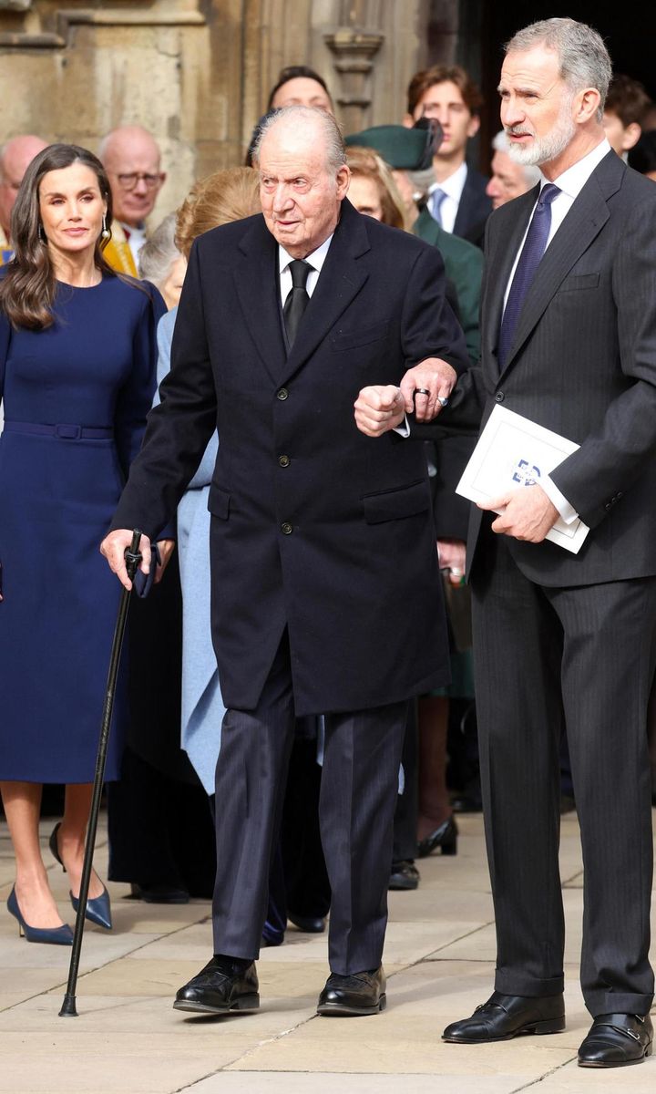 Felipe gave his father, former King Juan Carlos I, a helping hand after the service on Feb. 27